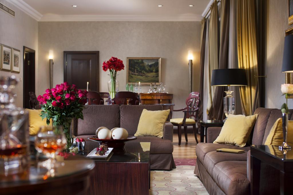 Esplanade Suite,1435762963:JPEG