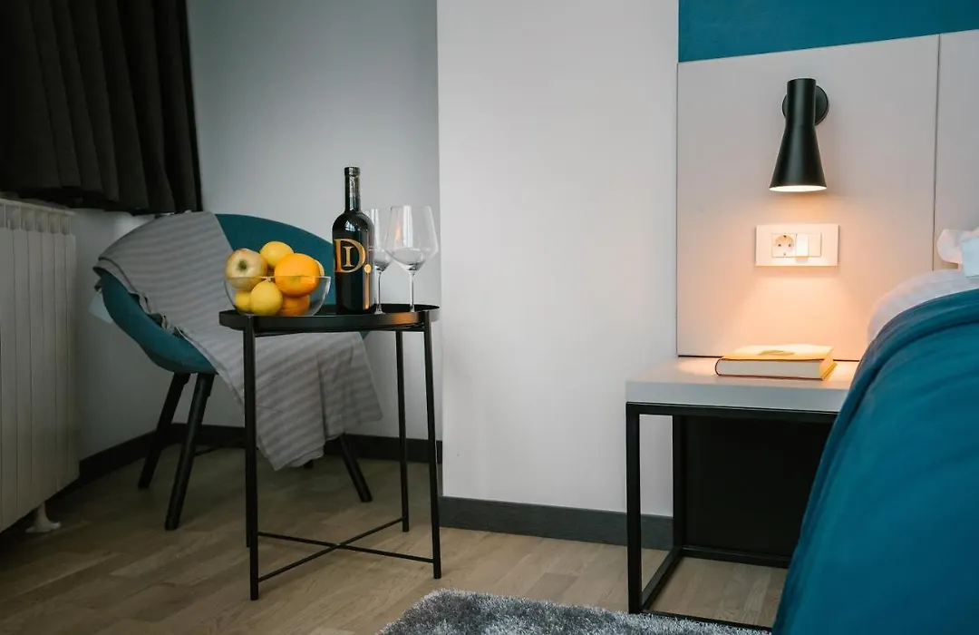 Hotel Blue-1